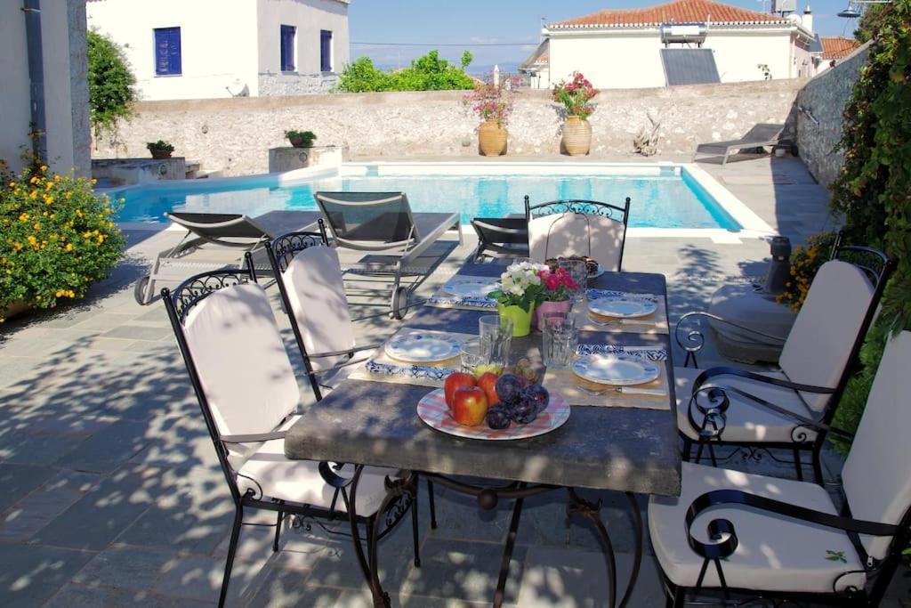 Villa 1853, Spetses Ground Floor Dış mekan fotoğraf